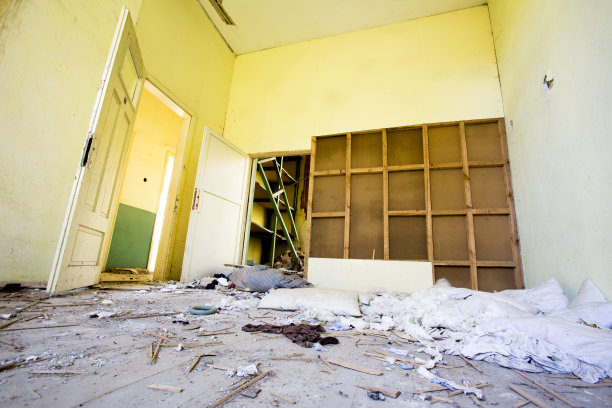 废弃的学校图片下载