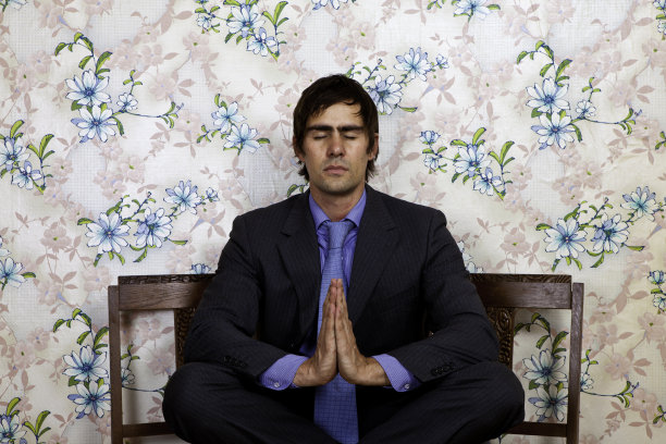 商人冥想图片下载