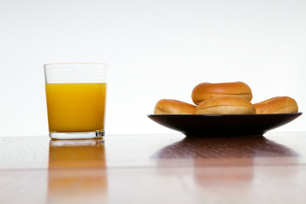 光吃早餐图片下载