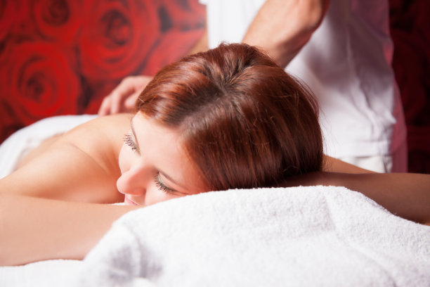 按摩油图片下载