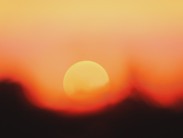 悲观的太阳图片下载