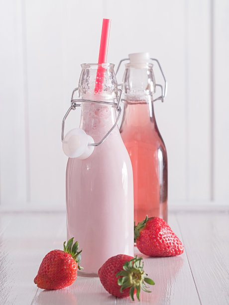 草莓和草莓汁图片下载