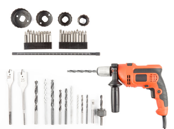 白色背景上的钻头图片下载