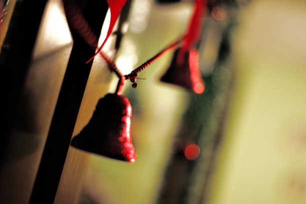 红色的钟图片下载