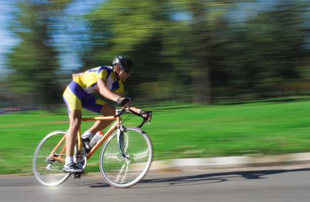 赛车-模糊运动图片下载