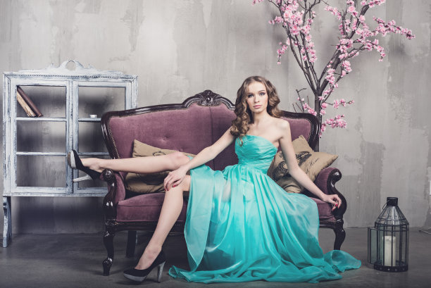 豪华的美女图片下载