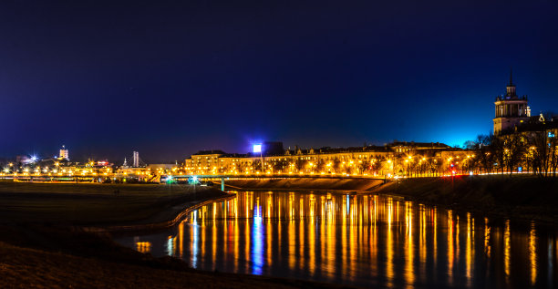 维尔纽斯城市夜晚灯火通明图片下载