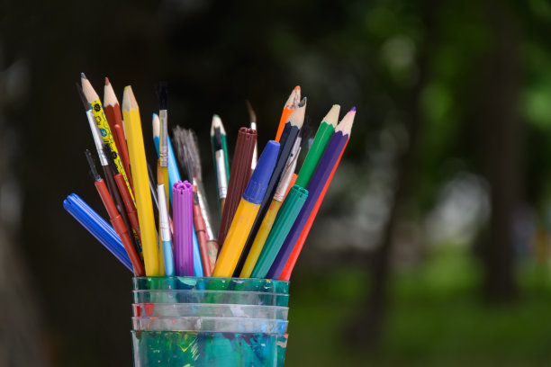 彩色铅笔和毡头图片下载