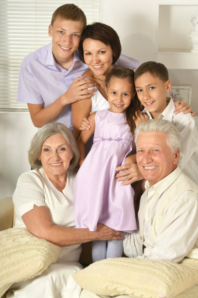 有孩子的幸福家庭图片下载