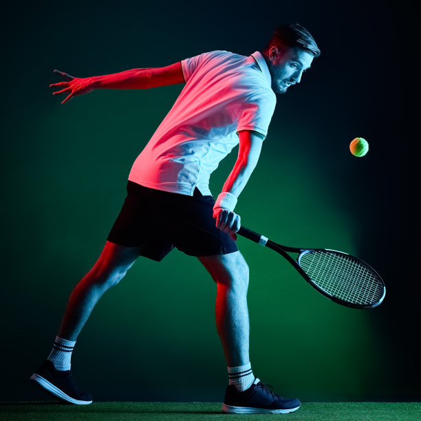 网球运动员被孤立图片下载