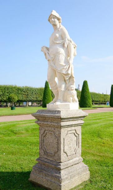 佩特戈夫的上公园。图片下载