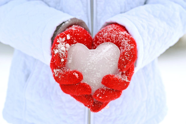 冰冷的心戴着红色的手套图片下载