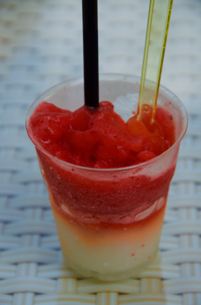 西西里岛的草莓柠檬格兰尼塔图片下载