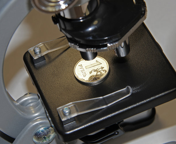 显微镜和金钱图片下载