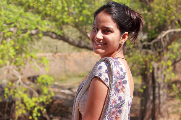 快乐的房子的妻子图片下载