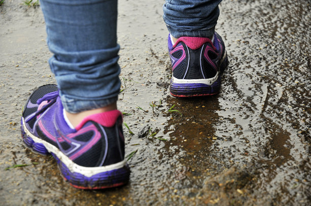 运动鞋图片下载