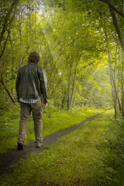 酷的家伙小道图片下载