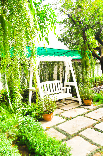 白色的秋千图片下载