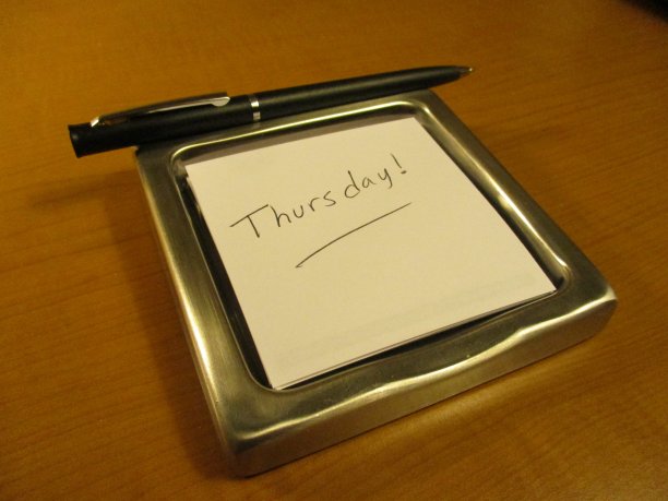 星期四写在记事本上图片下载