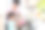 亚洲华人小女孩帮妈妈洗碗图片下载