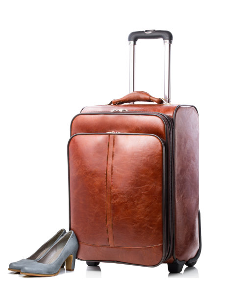 皮箱和一双鞋图片下载