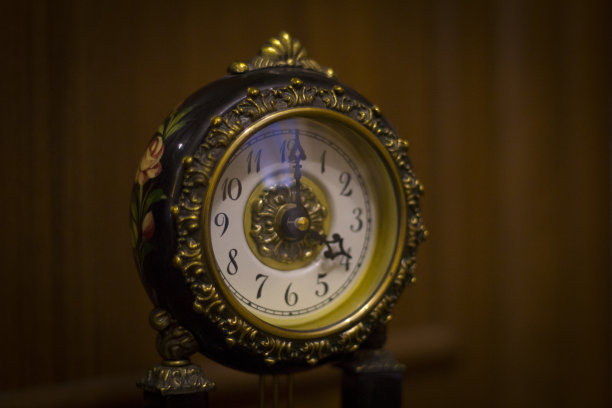 小时桌面与3D模式素材图片