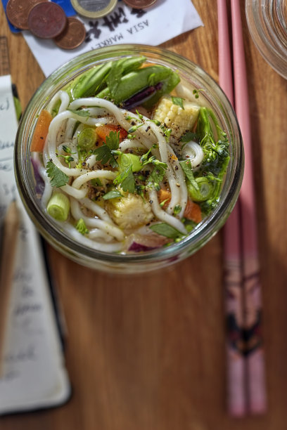 面条蔬菜锅图片下载