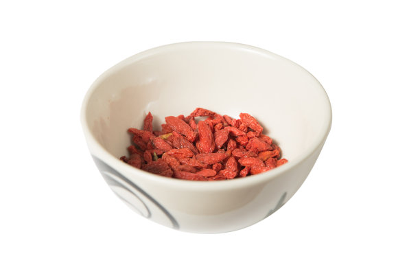 孤立的一碗枸杞图片下载