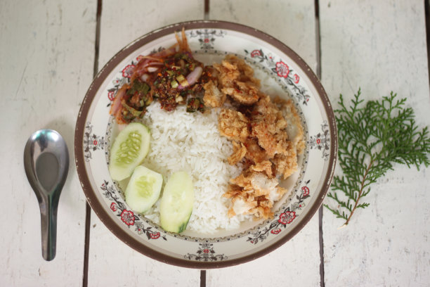 考蕃麻辣鸡图片下载