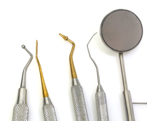 清洁牙齿及检查蛀牙的牙科工具图片下载