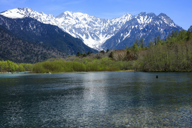 初夏上高内·大正塘和田高山图片下载