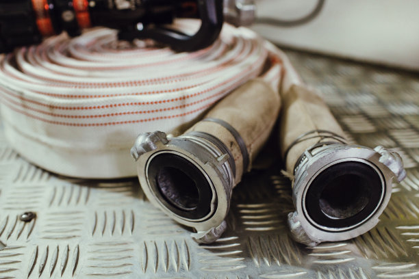 消防水龙带靠近图片下载