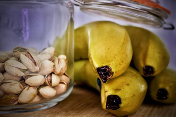 开心果和香蕉图片下载