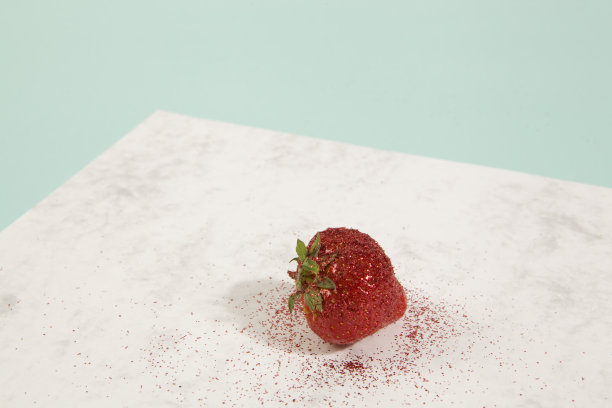 漂亮的草莓片图片下载