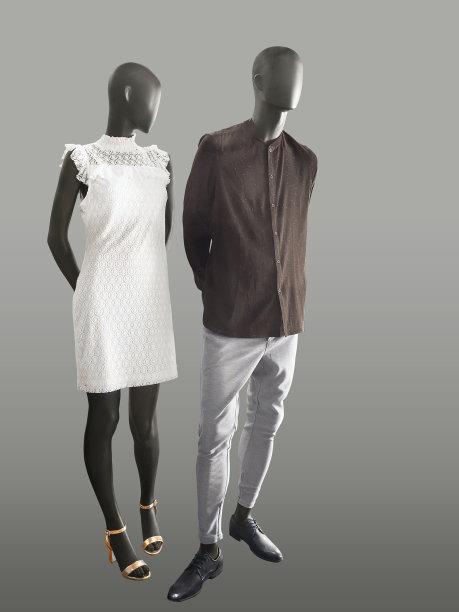 全长两个人体模型。图片下载