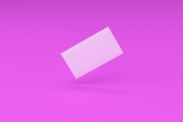白色空白名片模型上的紫色背景图片下载