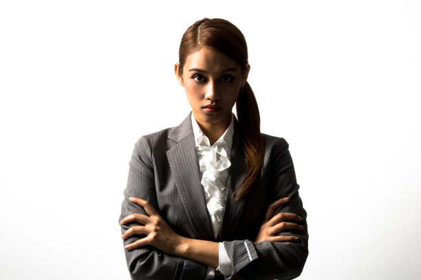 白色背景上的年轻女商人肖像图片下载