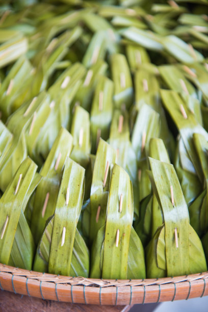 泰国的芭蕉叶甜点图片下载