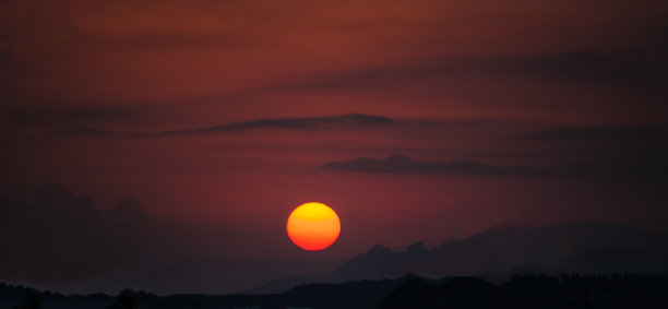 夕阳山橙色图片下载