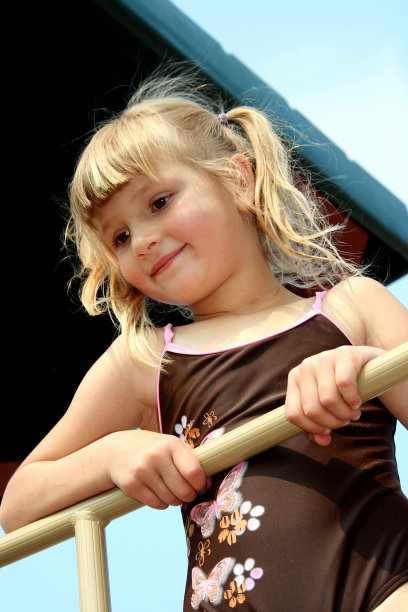 小女孩图片下载