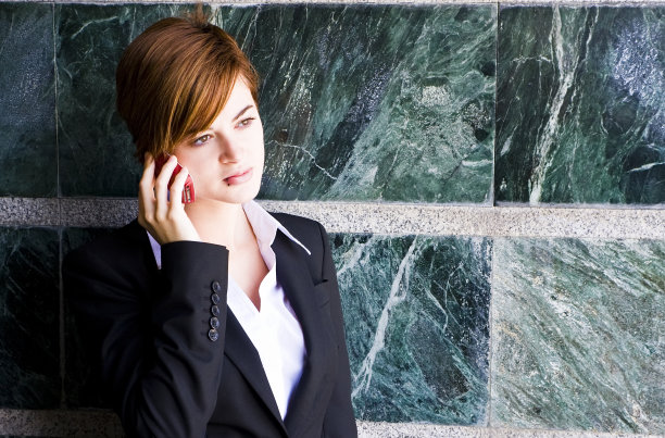 女商人在电话图片下载
