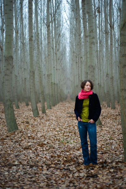 《福里斯特里的时尚女人图片下载