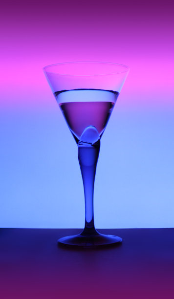 马提尼玻璃图片下载