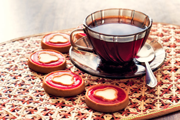 一杯茶和饼干图片下载