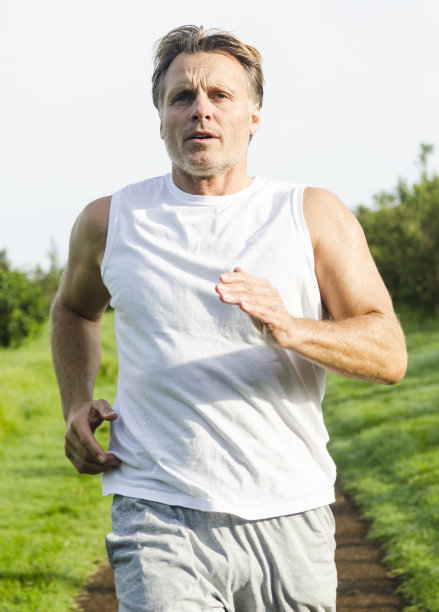 坚定的人在奔跑图片下载