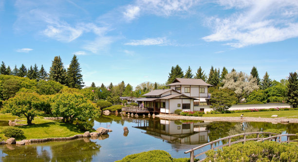 和平的日本花园图片下载