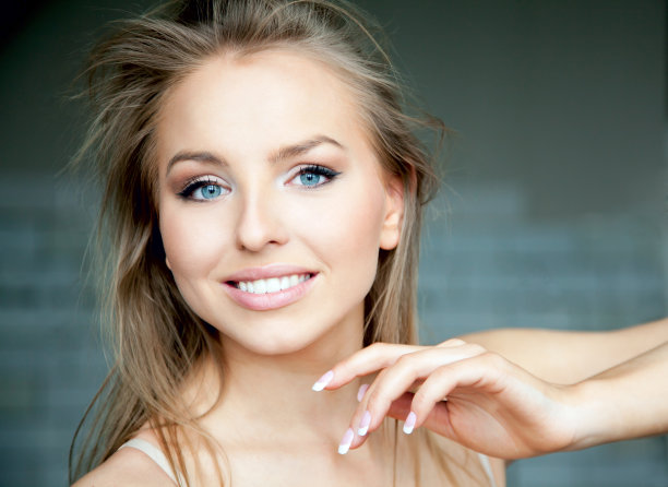 迷人的美丽的女人图片下载