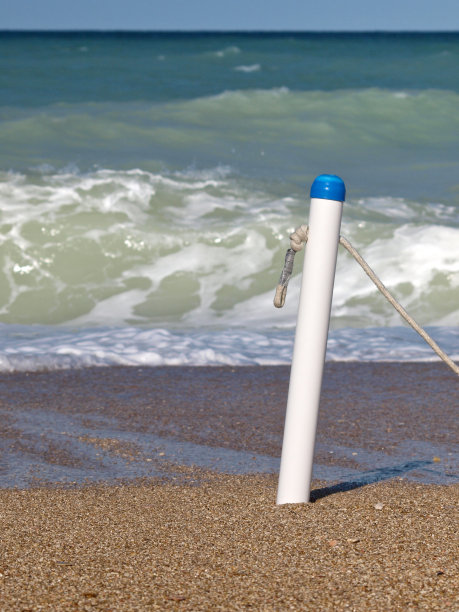 咆哮的大海图片下载