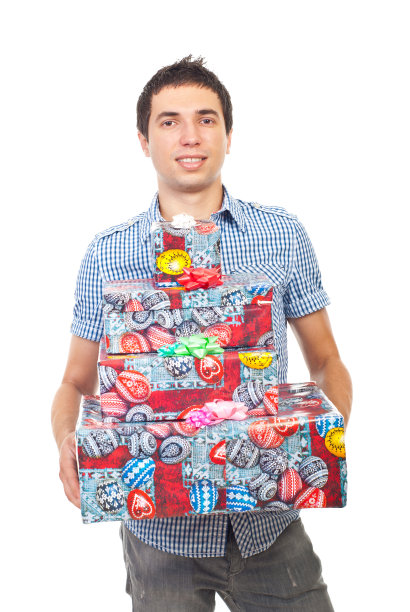 休闲男人买礼物图片下载