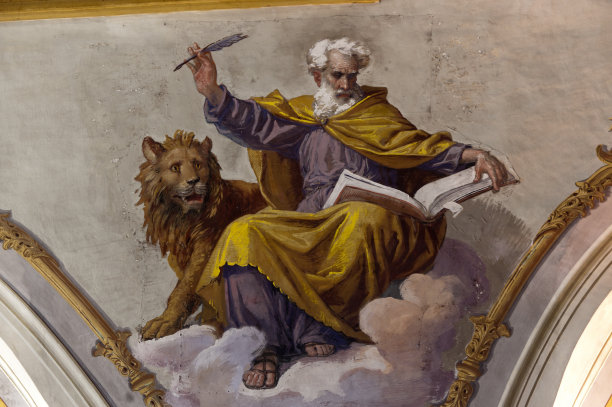 阿米莉亚(翁布里亚，意大利)大教堂内部，天花板上有绘画图片下载